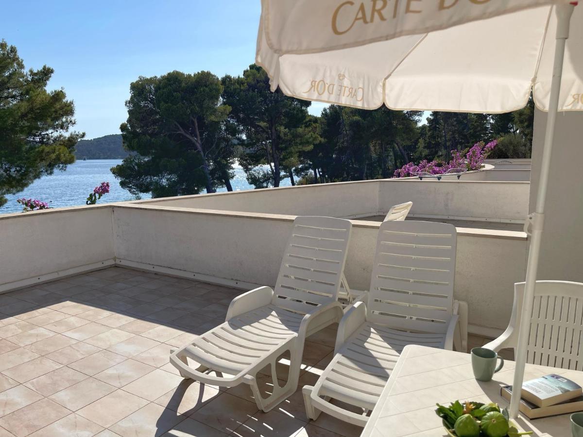 Illyrian Resort Милна Экстерьер фото