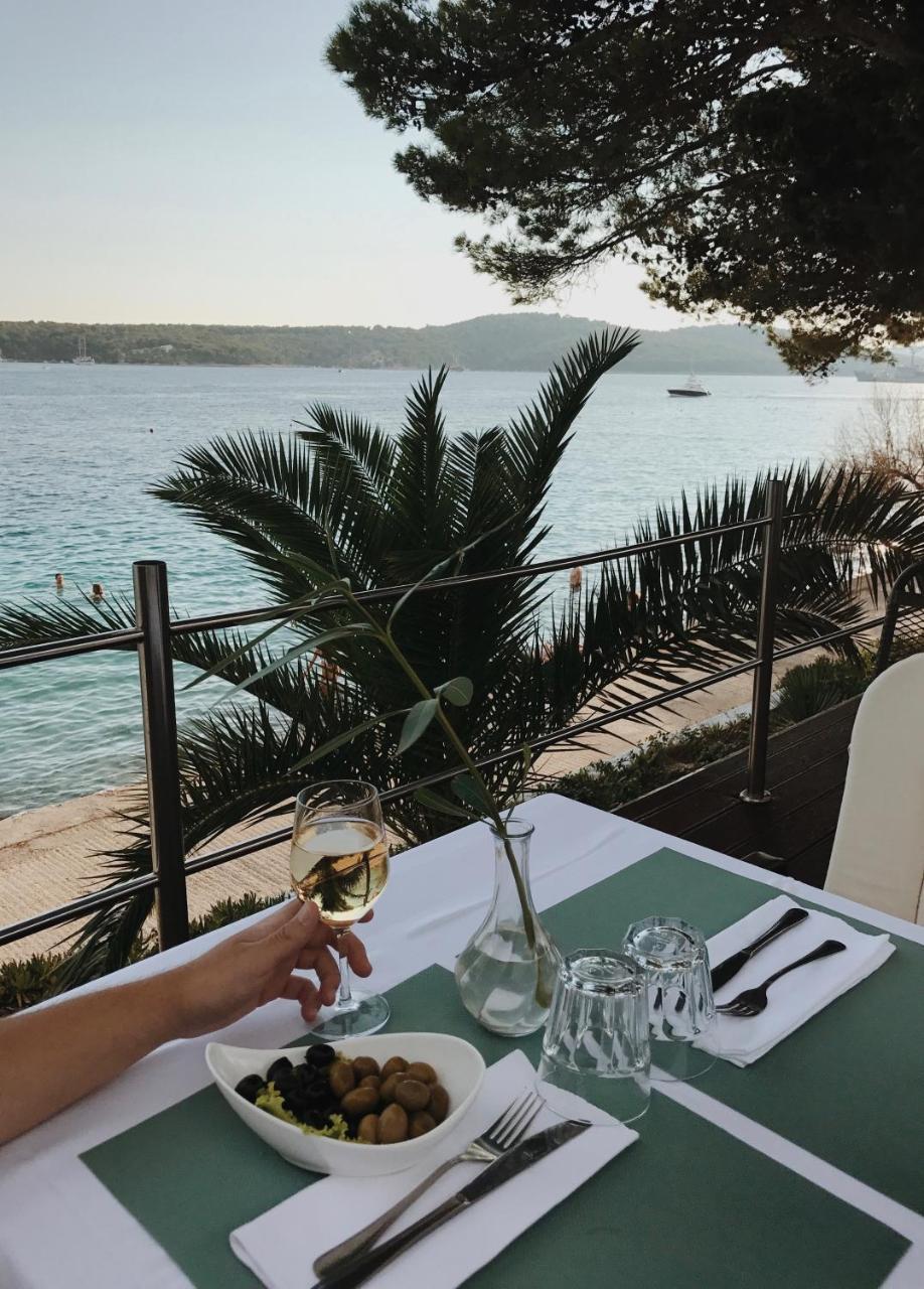 Illyrian Resort Милна Экстерьер фото