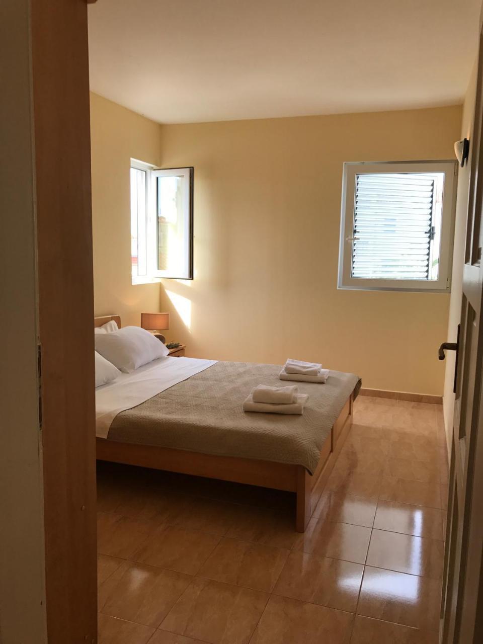 Illyrian Resort Милна Экстерьер фото